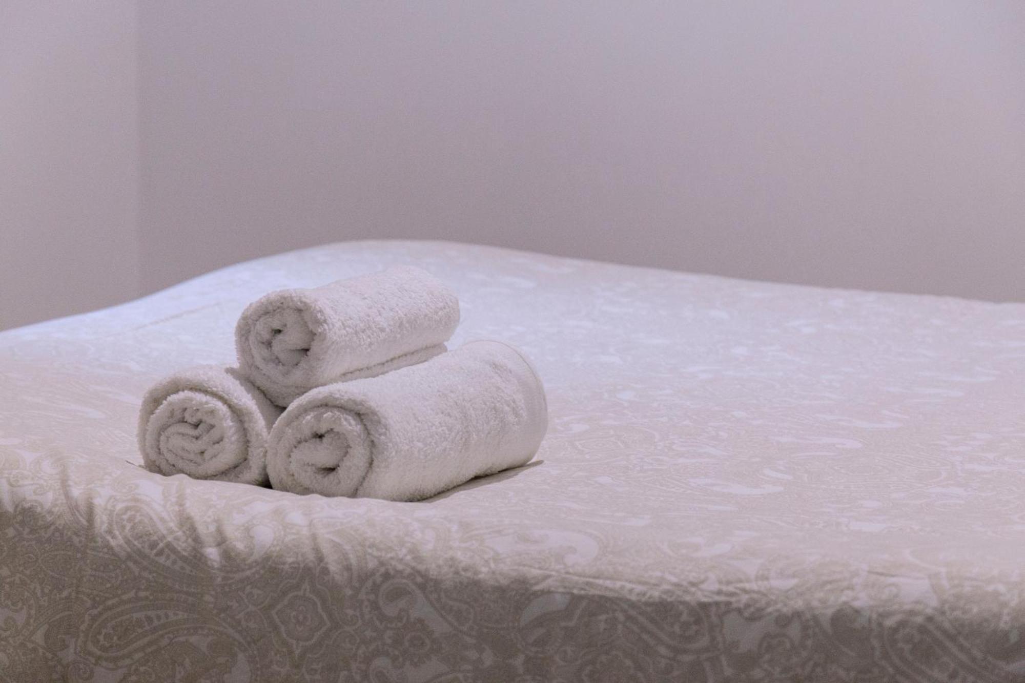Belia A.T. Apartment Caceres Ngoại thất bức ảnh